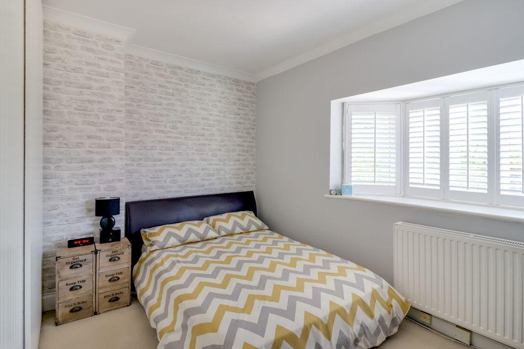 Bedroom 2 (Double)
