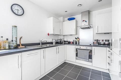 18 Cowdrey Mews, London, SE6 3AP