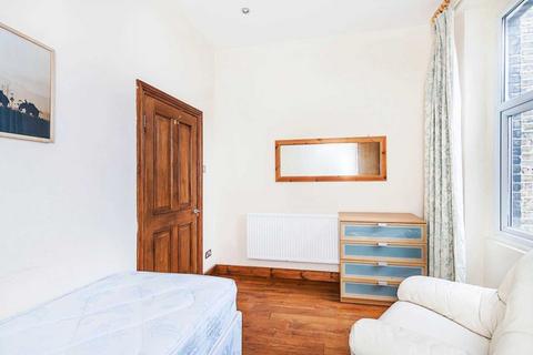 3 bedroom flat to rent, Hogarth Road, Earls Court, SW5