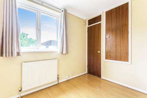 37 Swallow Way, Wokingham, RG41 3TQ