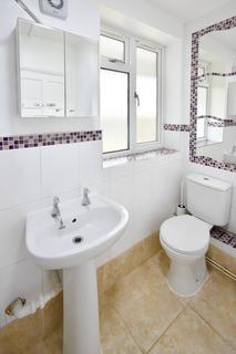 1 bedroom flat to rent - Chequers Road, Loughton IG10
