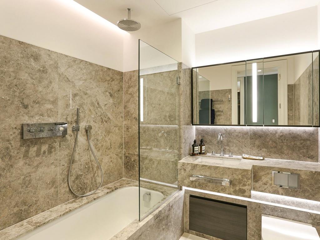 Westminster, Wc2a