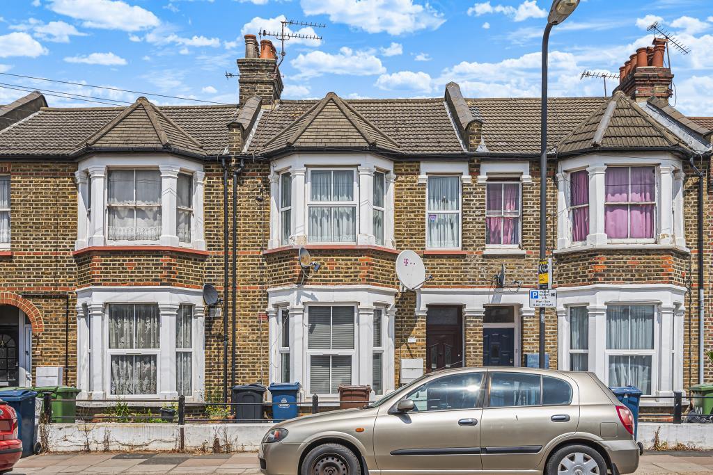 Cecil Road, Harrow, HA3 2 bed apartment £1,350 pcm (£312 pw)
