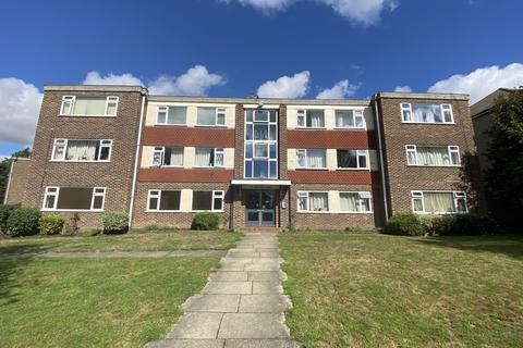 1 bedroom flat to rent, Windsor Court, Southlands Grove, Bromley, Kent, BR1