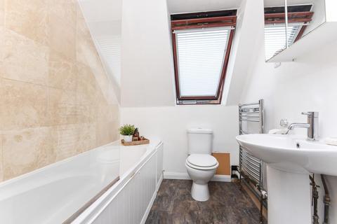 47 Capstan Way, London, SE16 5HH