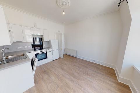 2 bedroom flat to rent, Hollybank Place, City Centre, Aberdeen, AB11