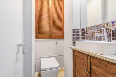 6, Southbury Lawn Road, Guildford, GU2 4DD