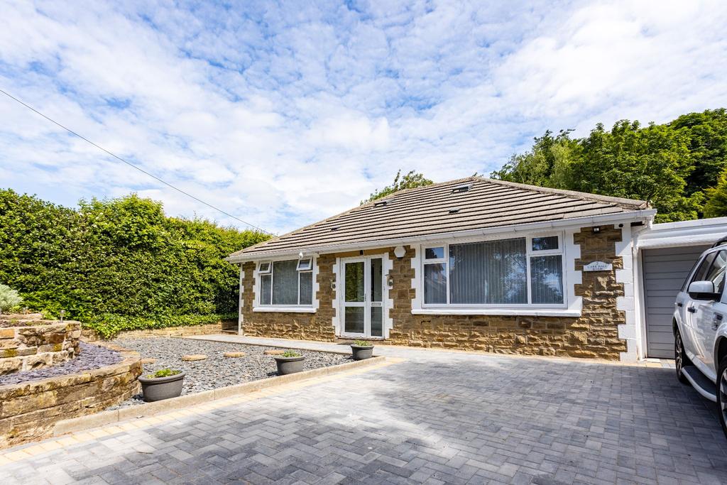 Carr Hall Road, Wyke, BD12 8HU 2 bed detached bungalow £300,000
