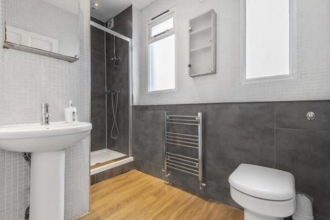 Flat 2, 2b Caxton Road, London, SW19 8SJ