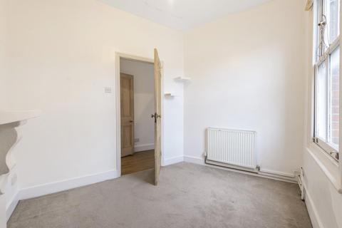 Flat 2, 2b Caxton Road, London, SW19 8SJ