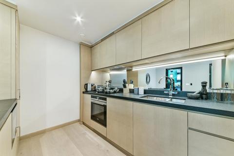 3 bedroom apartment to rent, Legacy Building, Embassy Gardens, London, SW11