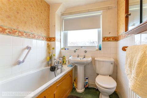 10 Consort Avenue, Royton, Oldham, OL2 5SE