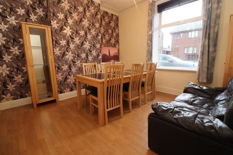 48 Highfield Road, Darwen, BB3 2DN