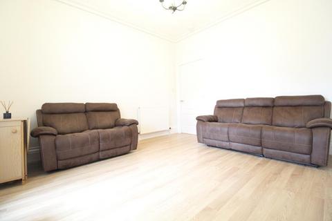 2 bedroom flat to rent, Thomson Street, Ground Right, AB25