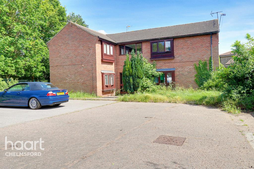 Henniker Gate, Chelmsford Studio £120,000
