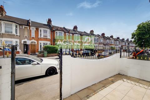 102 Byron Avenue, Manor Park, London, E12 6NG