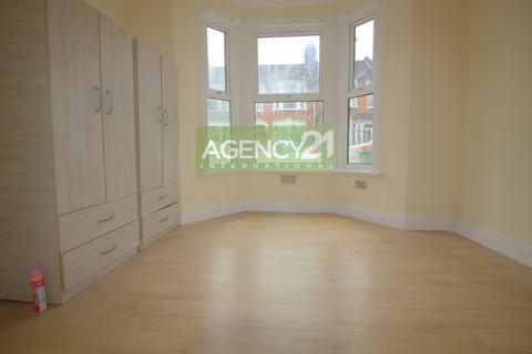 102 Byron Avenue, Manor Park, London, E12 6NG