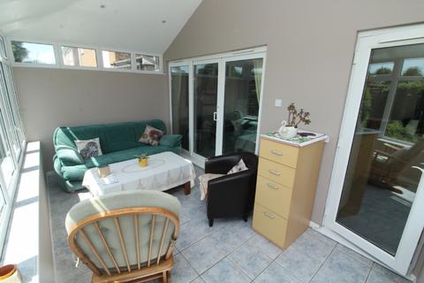36 Avon Close, Newport Pagnell, MK16 9DH