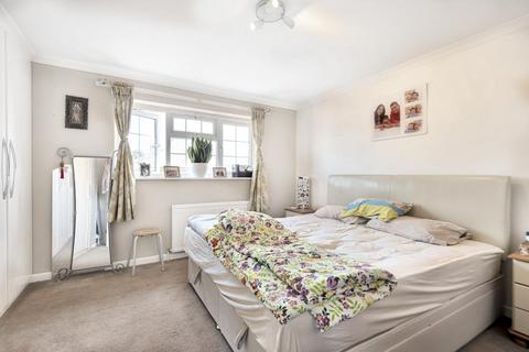 3 bedroom semi-detached house to rent, Wexham,  Slough,  SL2