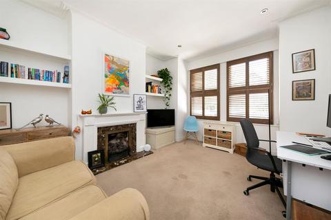 41 Colonial Avenue, Twickenham, TW2 7EE