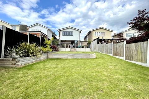 28 Claybrick Avenue, Hockley, SS5 4PS