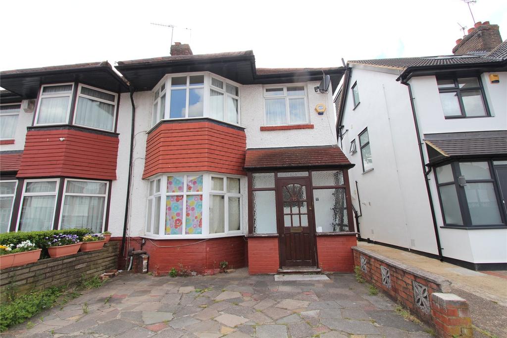 Methuen Road, Edgware, HA8 4 bed semidetached house £2,000 pcm (£462 pw)
