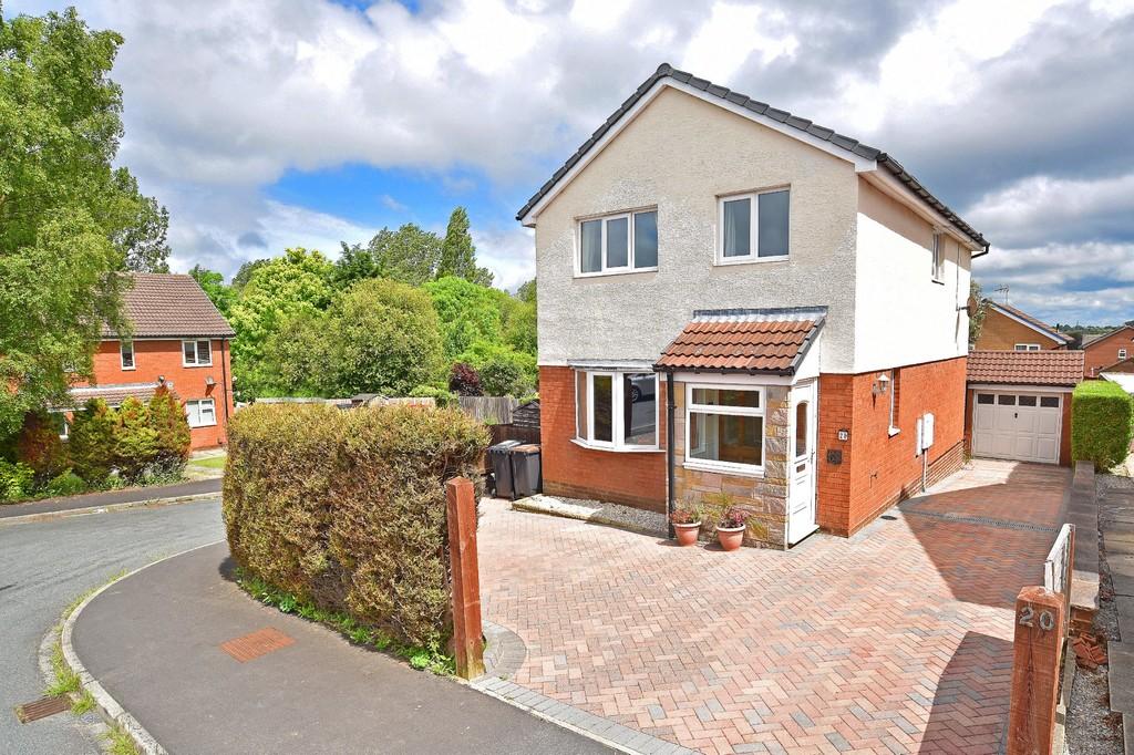 Butterbur Way, Harrogate 4 bed detached house £310,000