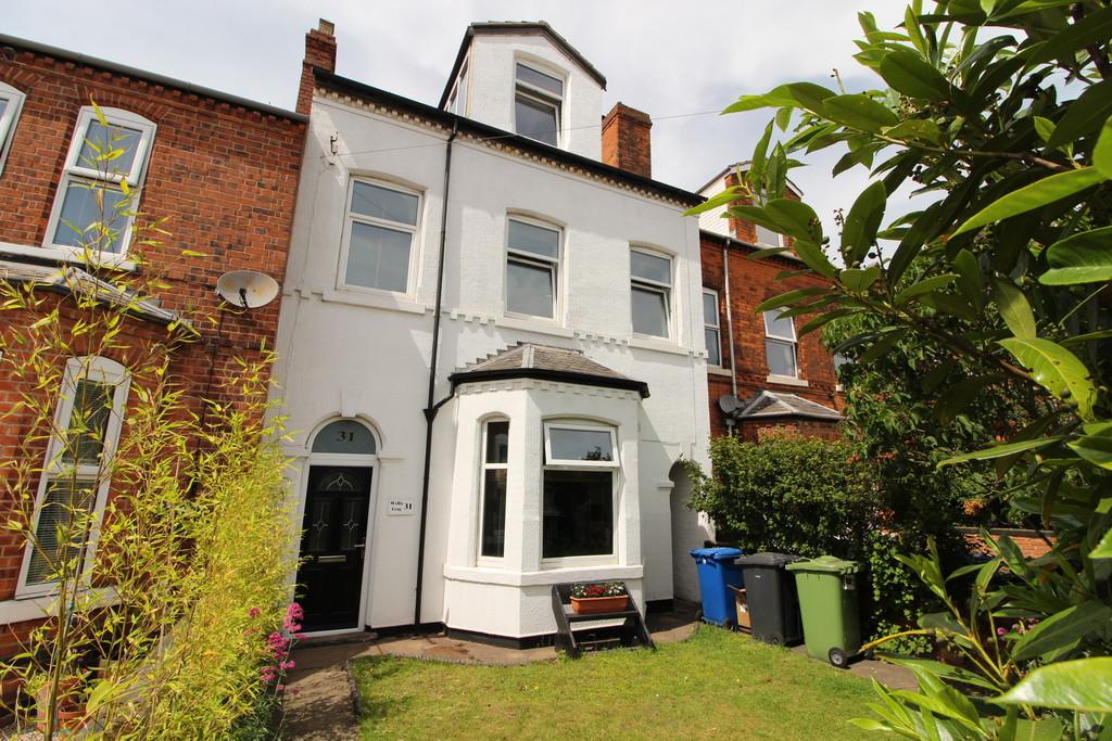Spital Terrace, Gainsborough 4 bed terraced house £250,000
