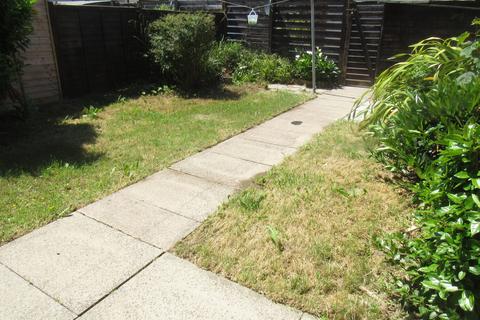 7 Alcock Close, Wallington, SM6 9EP