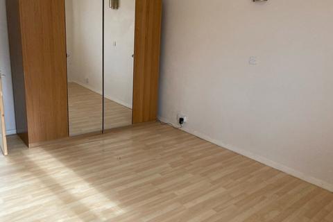7 Alcock Close, Wallington, SM6 9EP