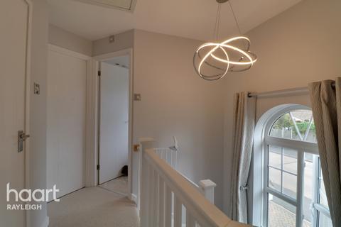 62 Cheapside West, Rayleigh, SS6 9DE