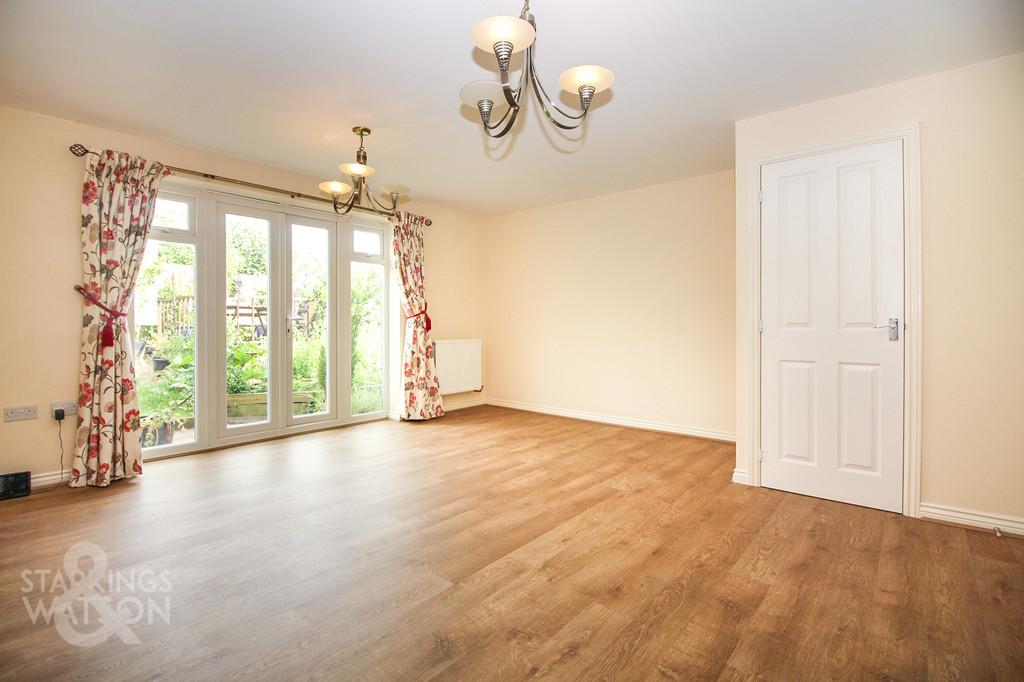 Lord Nelson Drive, Costessey, Norwich 4 bed townhouse £280,000