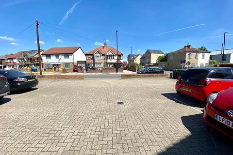 1 bedroom apartment to rent, New Heston Road, Hounslow