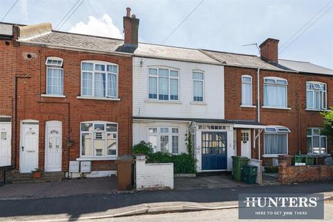86 Washington Road, Worcester Park, KT4 8JH