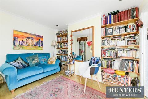 86 Washington Road, Worcester Park, KT4 8JH