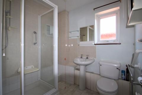 2 bedroom apartment for sale - Lyons Crescent, Tonbridge