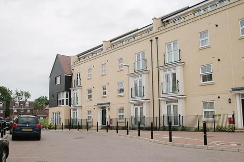 2 bedroom apartment to rent, Taylor Close, Tonbridge