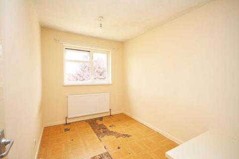 10 Crosland Road, Grimsby, DN37 9DS