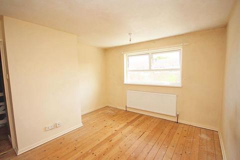10 Crosland Road, Grimsby, DN37 9DS