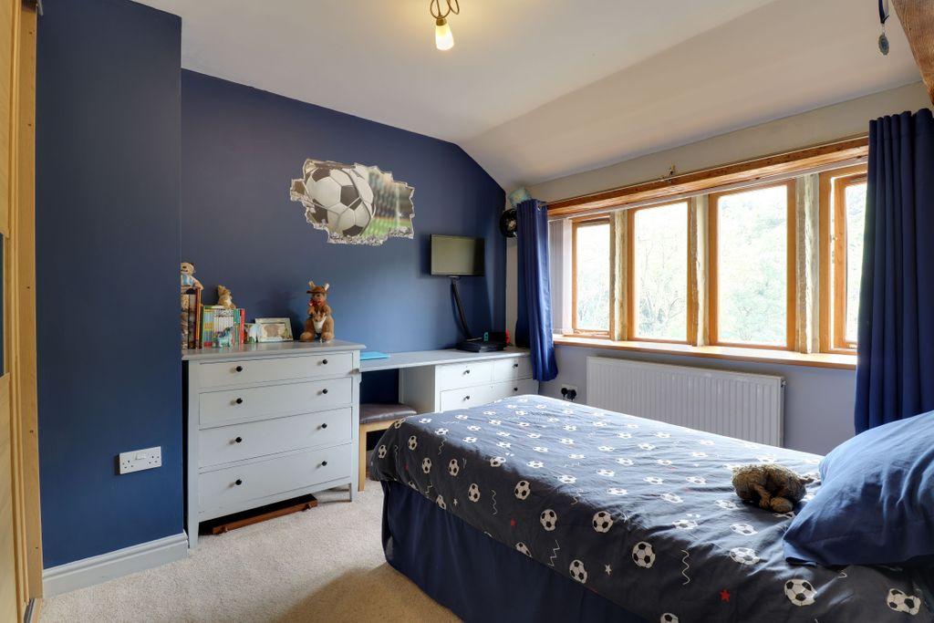 Bedroom 2 (Double)