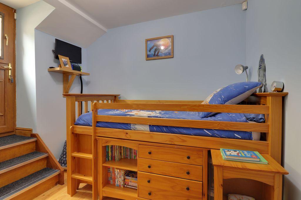 Bedroom 3 (Single)