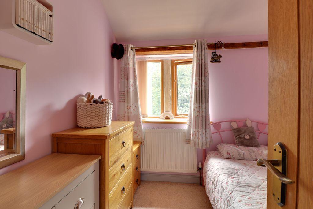 Bedroom 4 (Single)