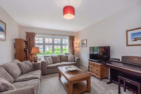 6 Bostock Avenue, Tattenhall, Chester, CH3 9BF