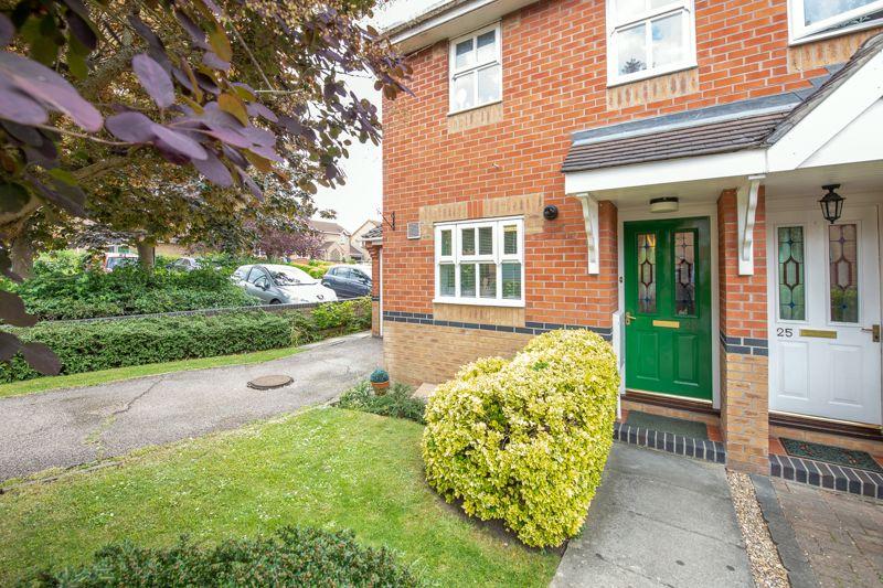 Leabrook Close, Bury St. Edmunds 2 bed terraced house £240,000