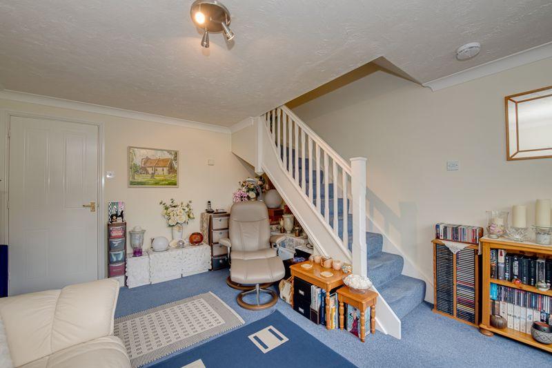 Leabrook Close, Bury St. Edmunds 2 bed terraced house £240,000