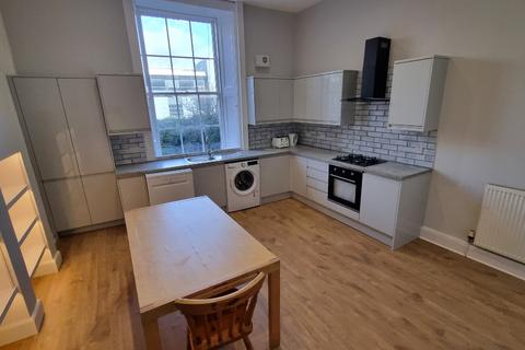 5 bedroom flat to rent, Henderson Row, New Town, Edinburgh, EH3