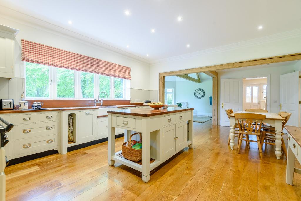 Old Odiham Road, Alton, Hampshire 5 bed detached house £1,800,000