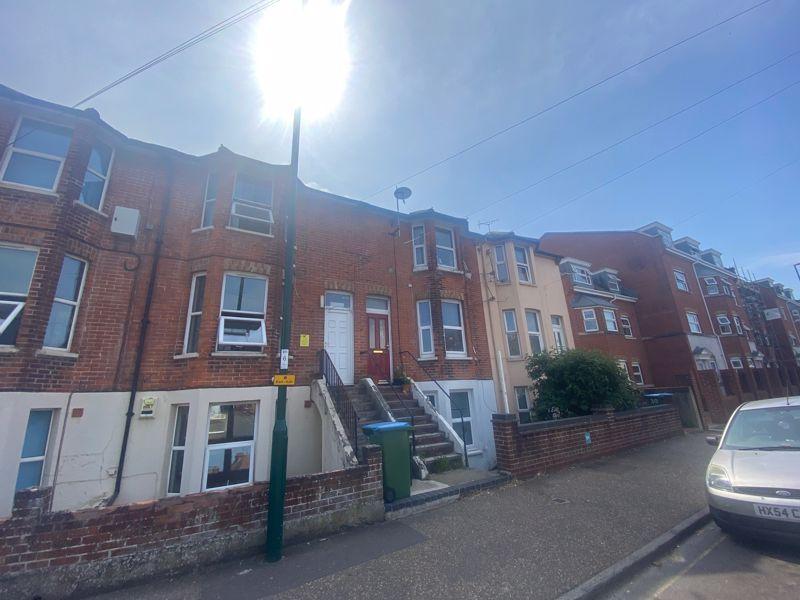 Longford Road, Bognor Regis 1 bed apartment £795 pcm (£183 pw)