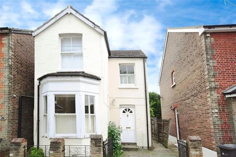 Gardner Road, Guildford, GU1