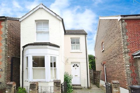 4 bedroom detached house to rent, Gardner Road, Guildford, GU1